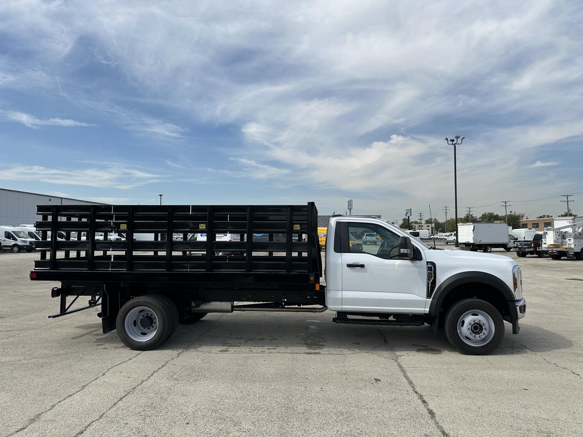 New 2024 Ford F-450 XL Regular Cab 4x4, 14' 6" Monroe Truck Equipment Versa-Line Platform Body Flatbed Truck for sale #1712131 - photo 9