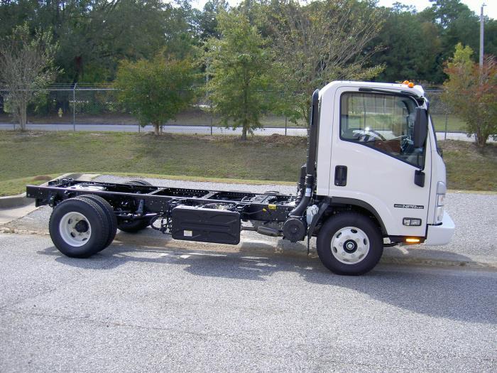 2024 Isuzu NPR-HD-10