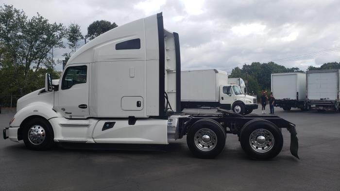 2021 Kenworth T680-8