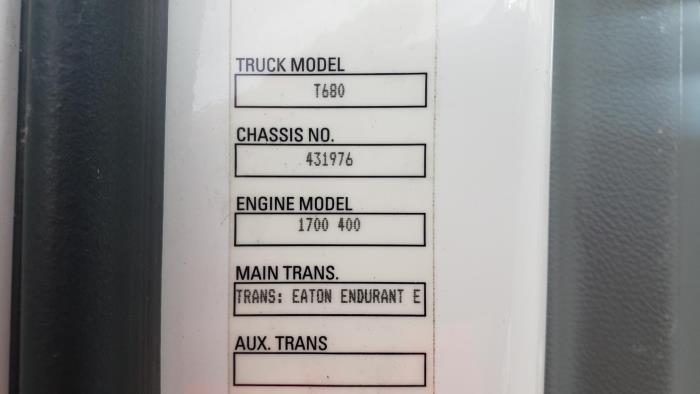 2021 Kenworth T680-33