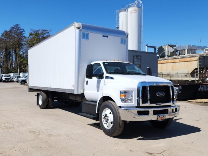 2024 Ford F-750-2