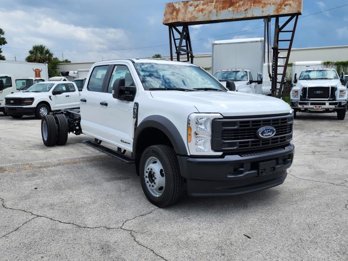 2024 Ford F-550-3