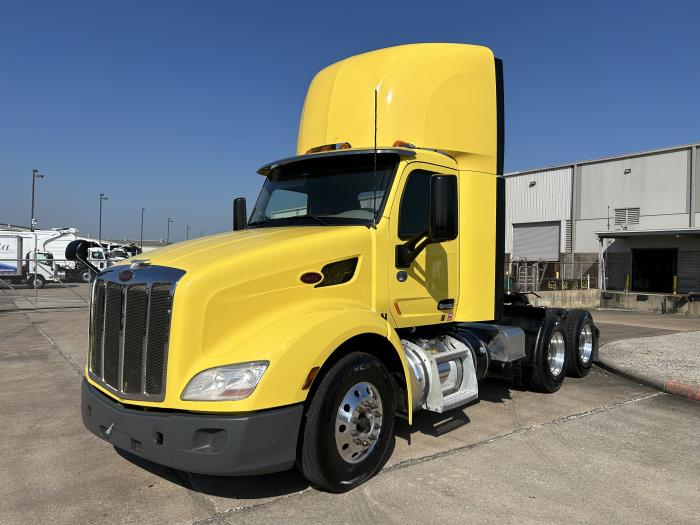 2021 Peterbilt 579-1