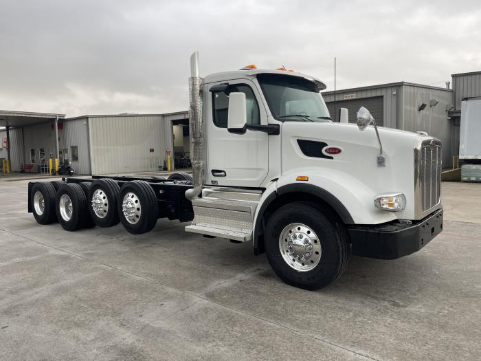 2025 Peterbilt 567-7