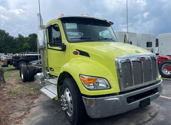 2025 Peterbilt 536-1