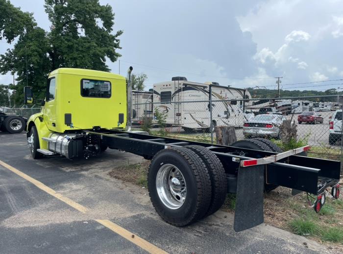 2025 Peterbilt 536-4