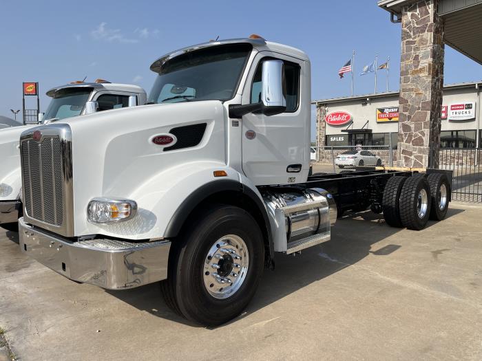 2025 Peterbilt 567-1