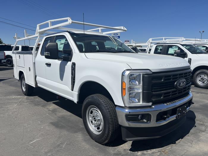 2023 Ford F-250-2