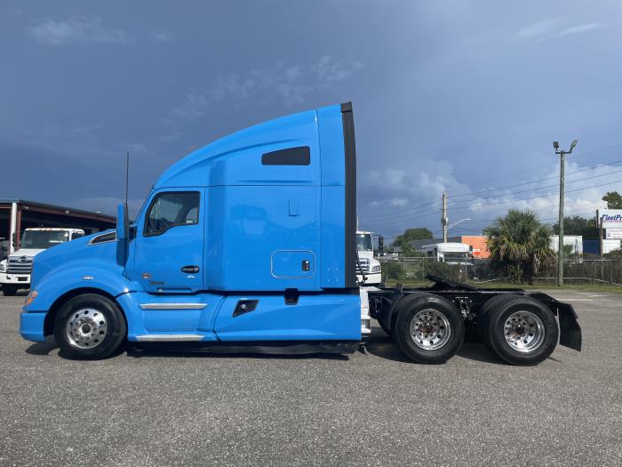 2021 Kenworth T680-8