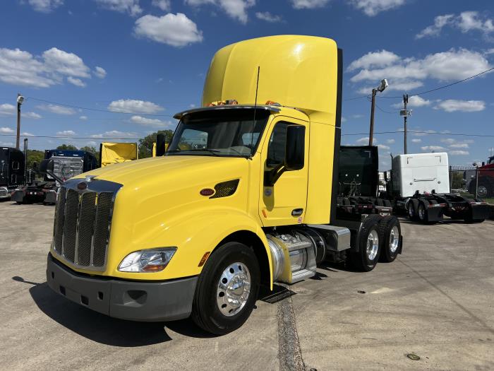 2021 Peterbilt 579-13