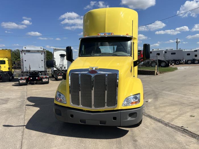 2021 Peterbilt 579-16