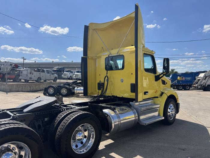 2021 Peterbilt 579-25