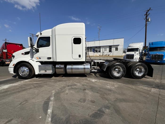 2022 Peterbilt 579-7