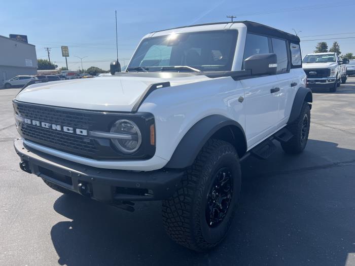 2024 Ford Bronco-1