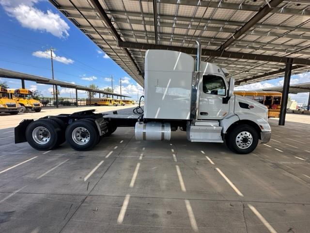 2017 Peterbilt 579-9