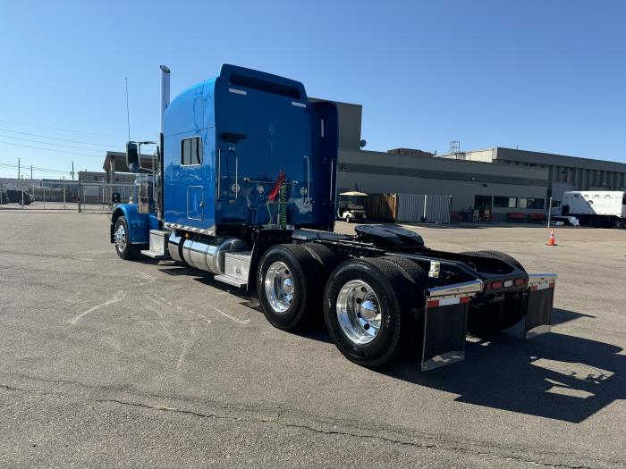 2024 Peterbilt 389-4