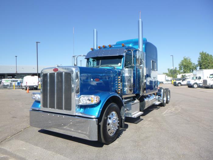 2025 Peterbilt 389-1