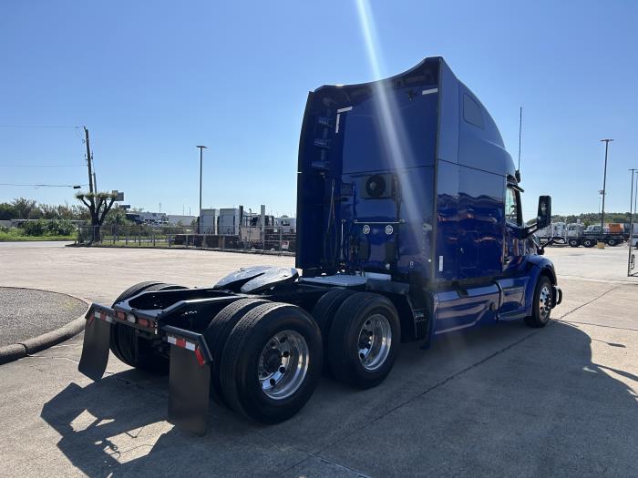 2021 Peterbilt 579-5