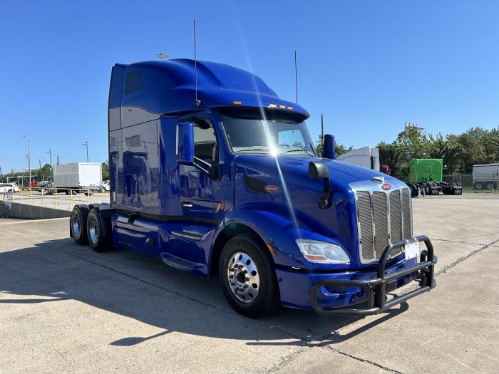 2021 Peterbilt 579-7