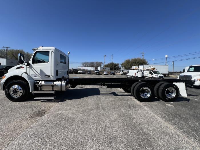 2025 Peterbilt 548-4