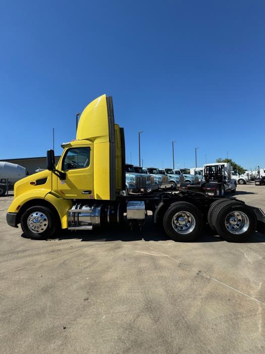 2021 Peterbilt 579-1