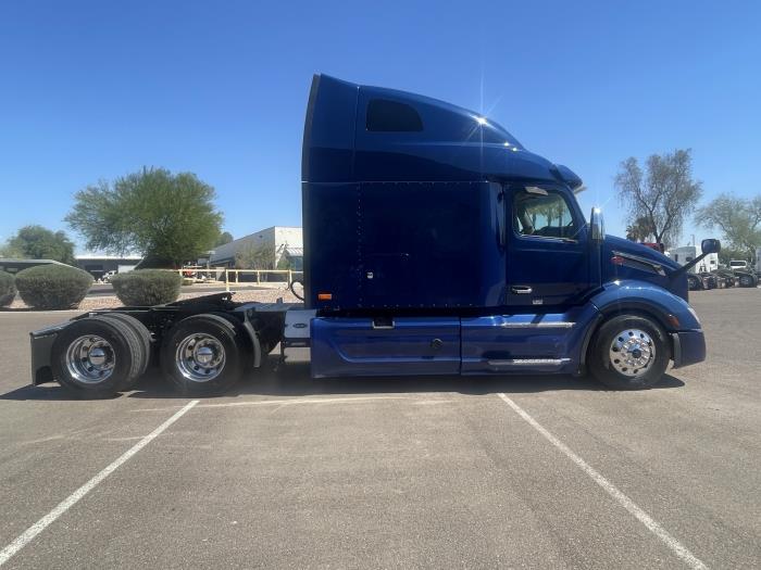 2023 Peterbilt 579-6