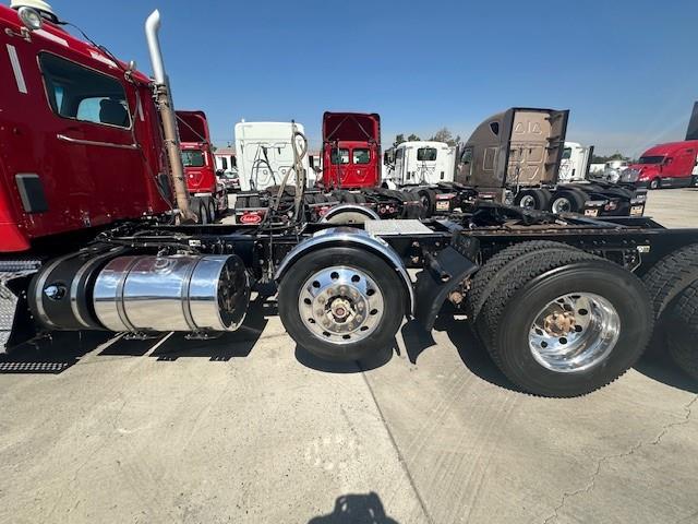 2019 Kenworth T880-1