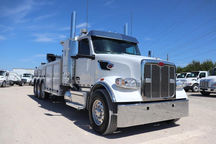 2023 Peterbilt 567-12