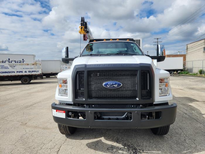 2025 Ford F-750-3