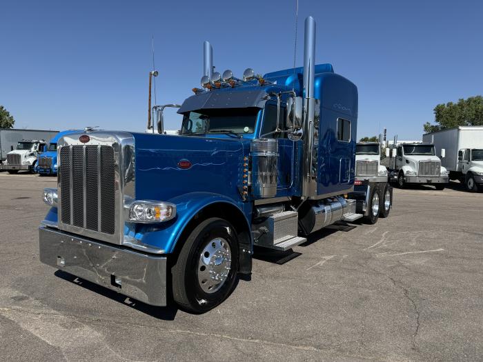 2025 Peterbilt 389-1