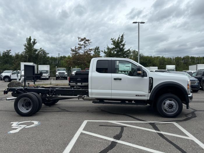 2024 Ford F-550-6