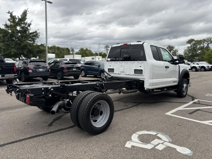 2024 Ford F-550-7