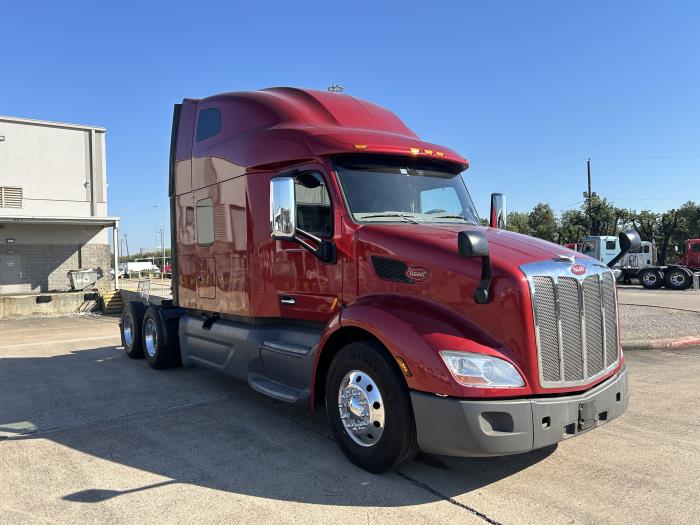 2021 Peterbilt 579-7