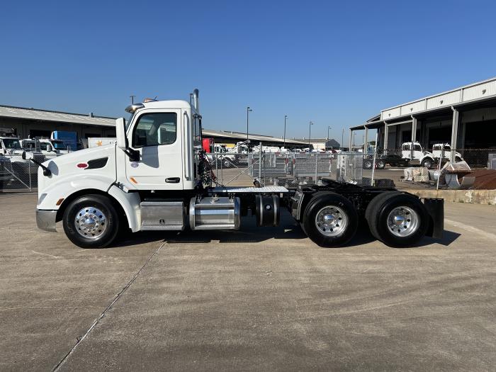 2020 Peterbilt 579-2