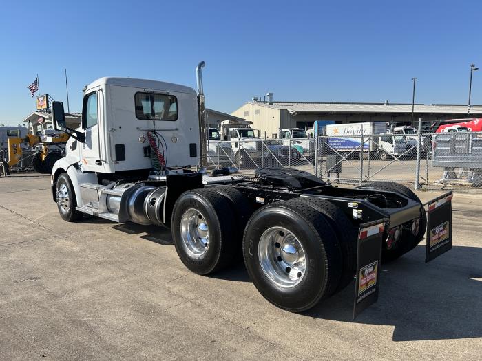 2020 Peterbilt 579-3