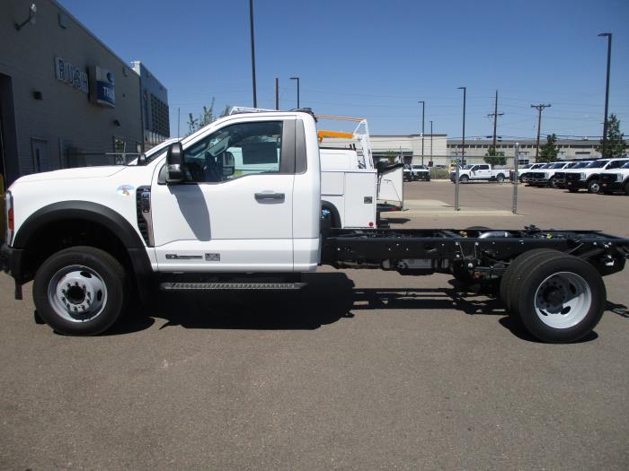 2024 Ford F-550-2