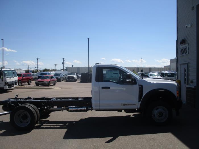 2024 Ford F-550-3