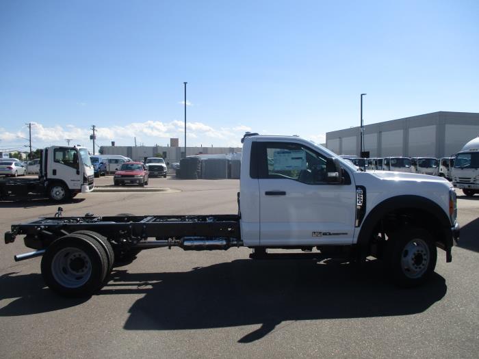 2024 Ford F-550-3