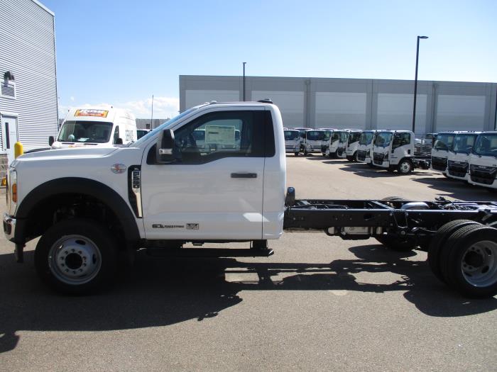 2024 Ford F-550-2