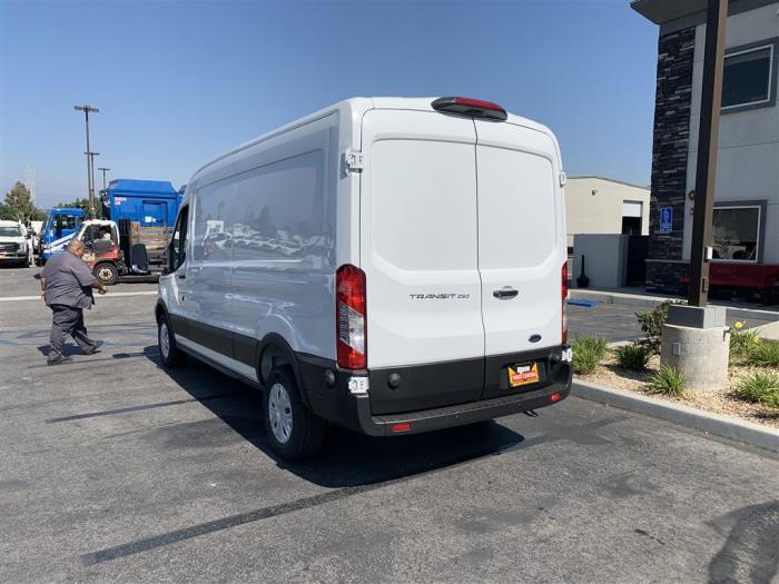 2024 Ford Transit-250-3