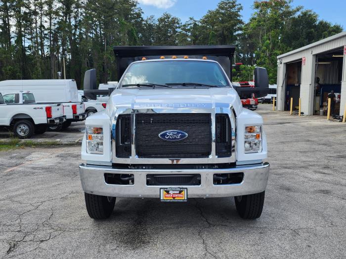 2025 Ford F-650-2