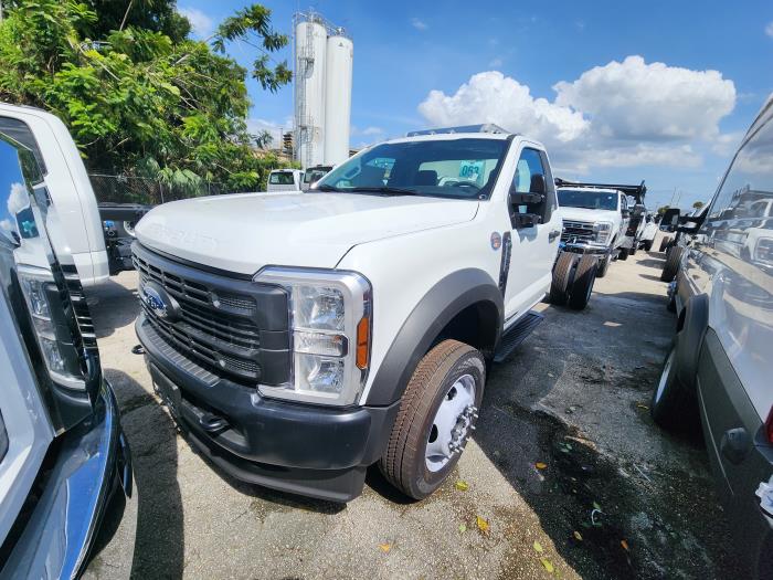 2024 Ford F-550-1