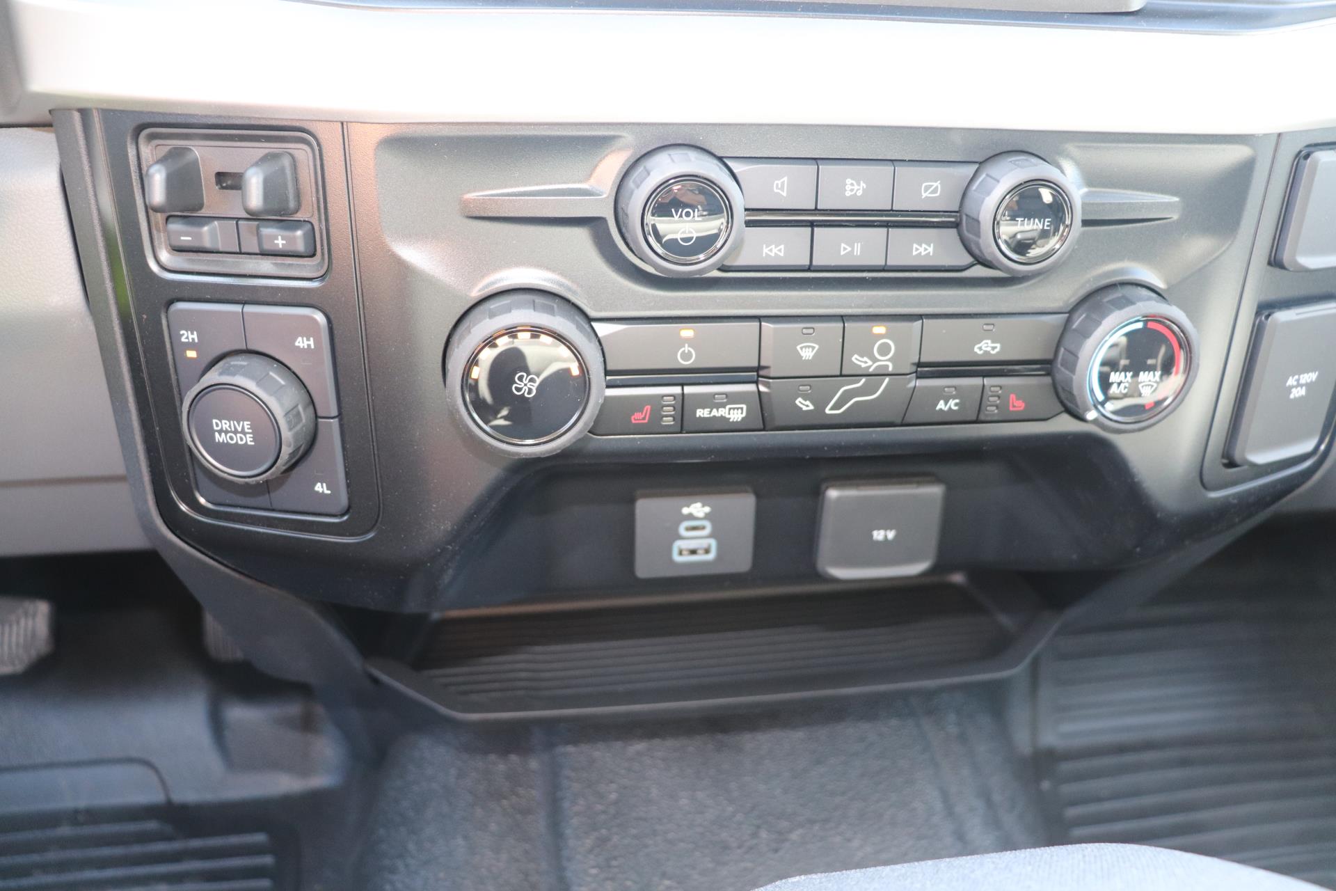 2024 Ford F-550 Super Cab DRW 4x4 Wrecker Body for sale #1817434 - photo 20