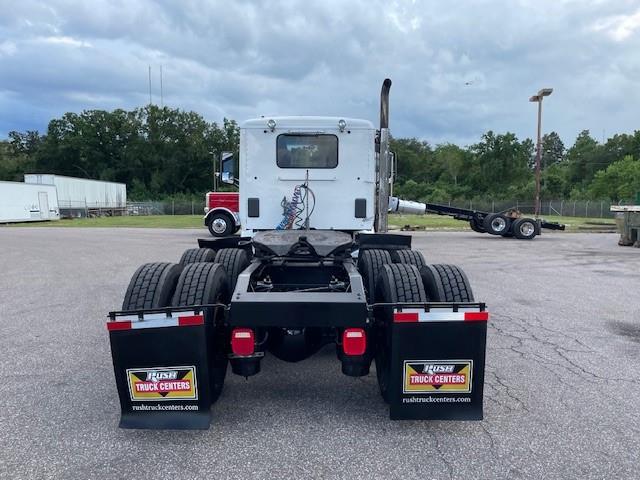 2018 Peterbilt 579-4