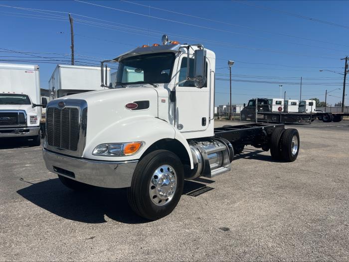 2020 Peterbilt 337-1