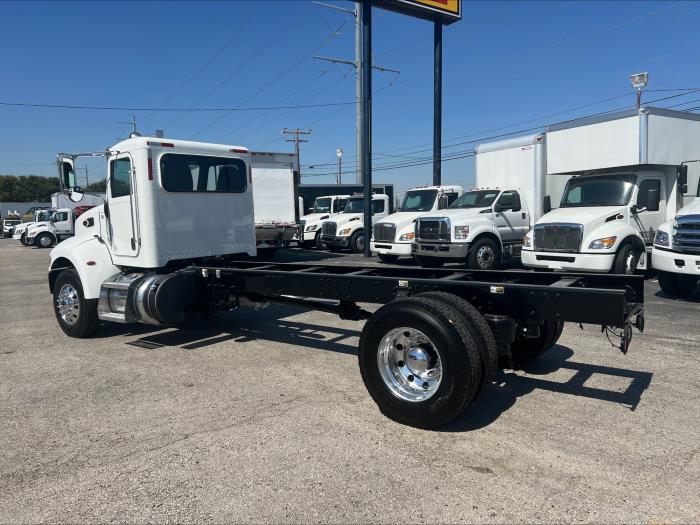 2020 Peterbilt 337-25