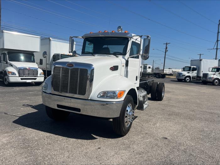 2020 Peterbilt 337-34