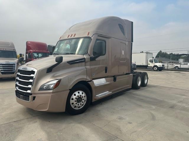 2022 Freightliner Cascadia-5