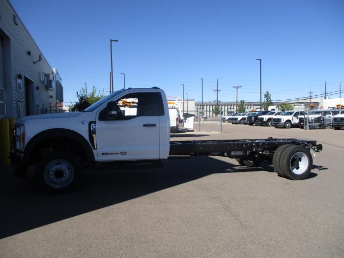 2024 Ford F-550-1