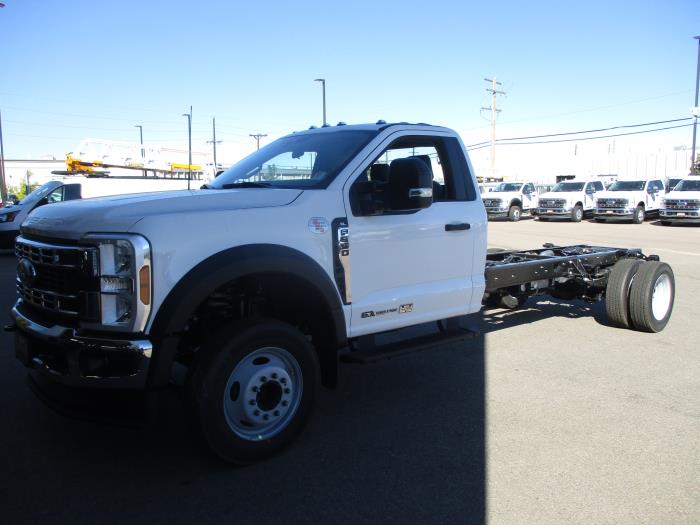 2024 Ford F-550-2